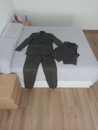 Traje gris caballero - Fiesta