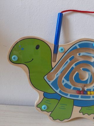 Gioco tartaruga con biglie e penna magnetica