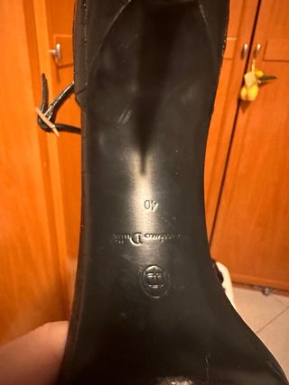 Sandalias Massimo Dutti negras tacón