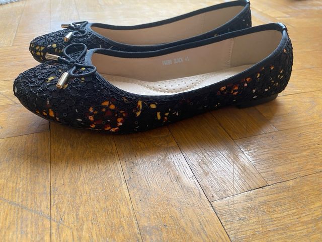 Manoletinas negras multicolor 41