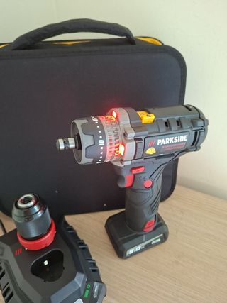 Taladro atornillador Parkside 12V