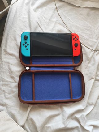 Nintendo Switch OLED - Azul/Rojo