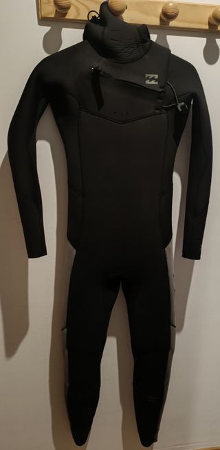 Neopreno Billabong 5/4mm con capucha