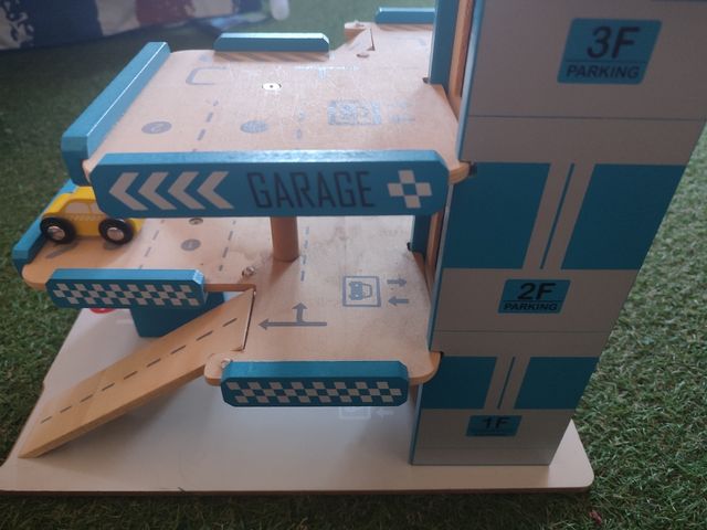 Garaje 3 plantas madera niños