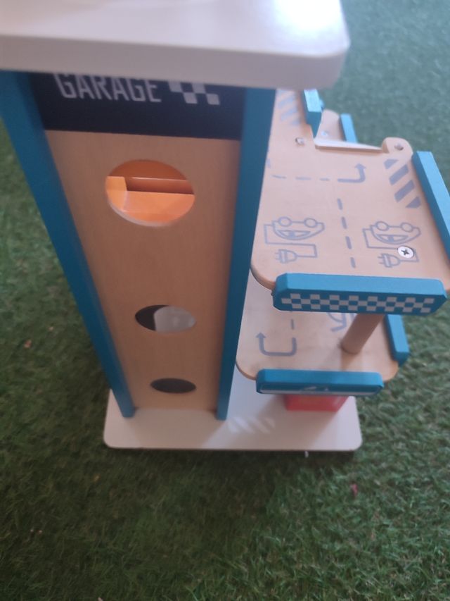 Garaje 3 plantas madera niños