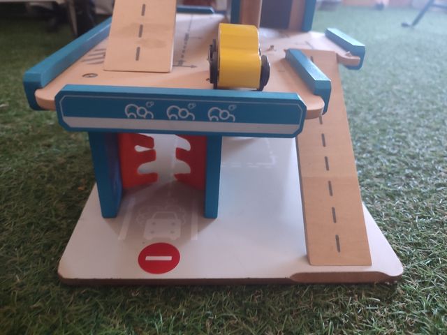 Garaje 3 plantas madera niños