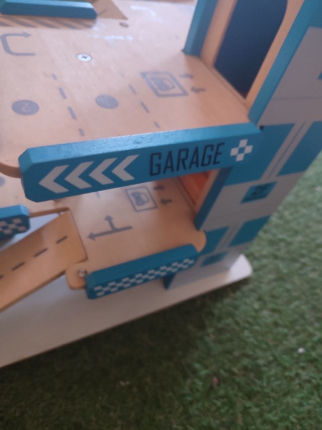 Garaje 3 plantas madera niños