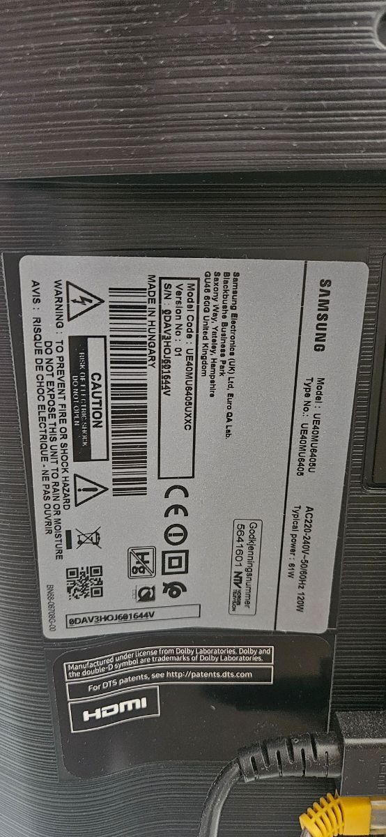 TV SAMSUNG 40" UHD Smart TV