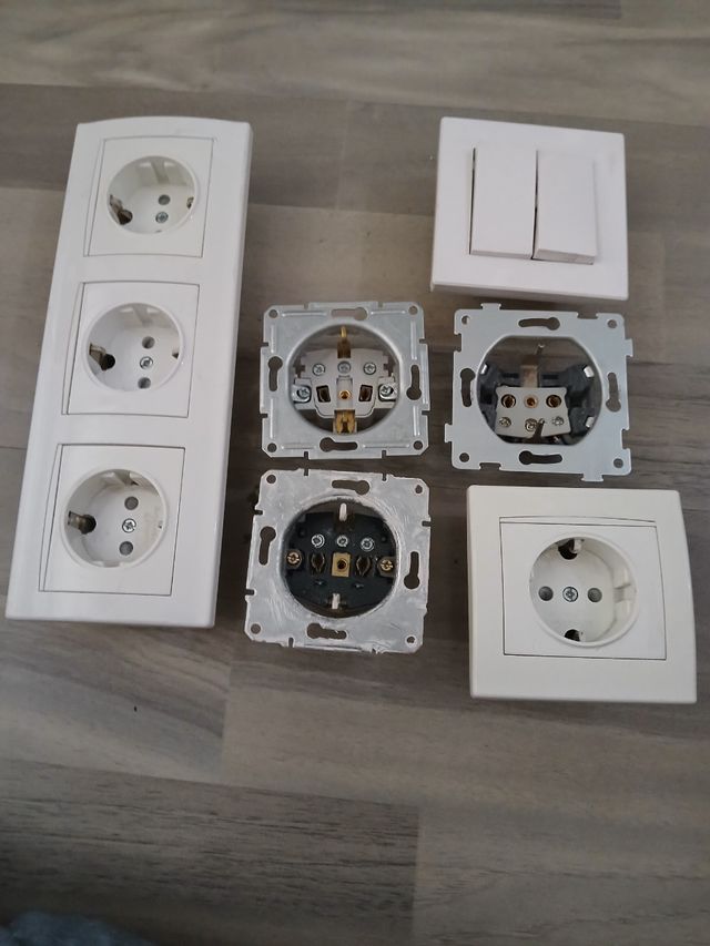 Enchufes e interruptores Schneider