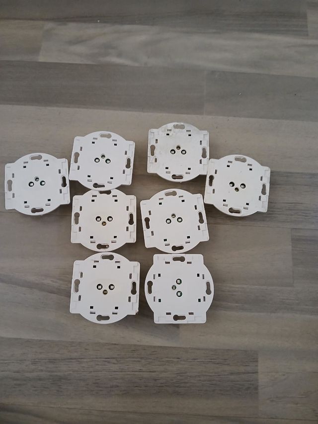 8 Balizas LED Telemando ZEMPERCE