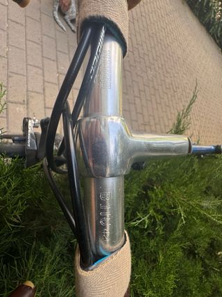 Bicicleta carretera clásica Veloce-Tiagra