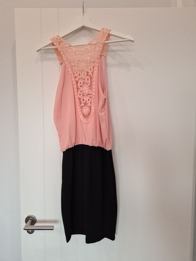 Vestido corto rosa y negro