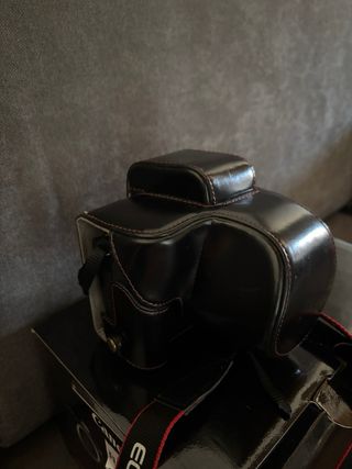 Custodia Canon EOS R50/R100