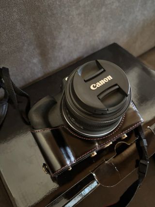 Custodia Canon EOS R50/R100