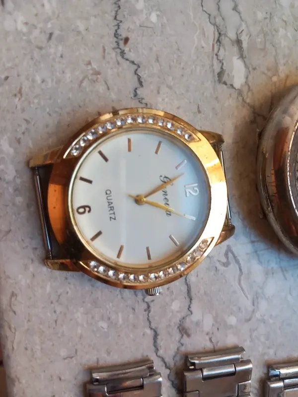 Orologi vintage + braccialetti Prezzo affare