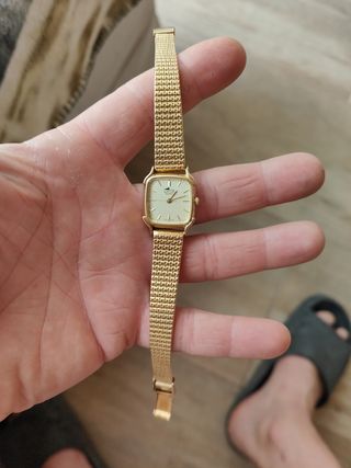 Reloj Lotus mujer 
bañado en oro de 18 quilates 