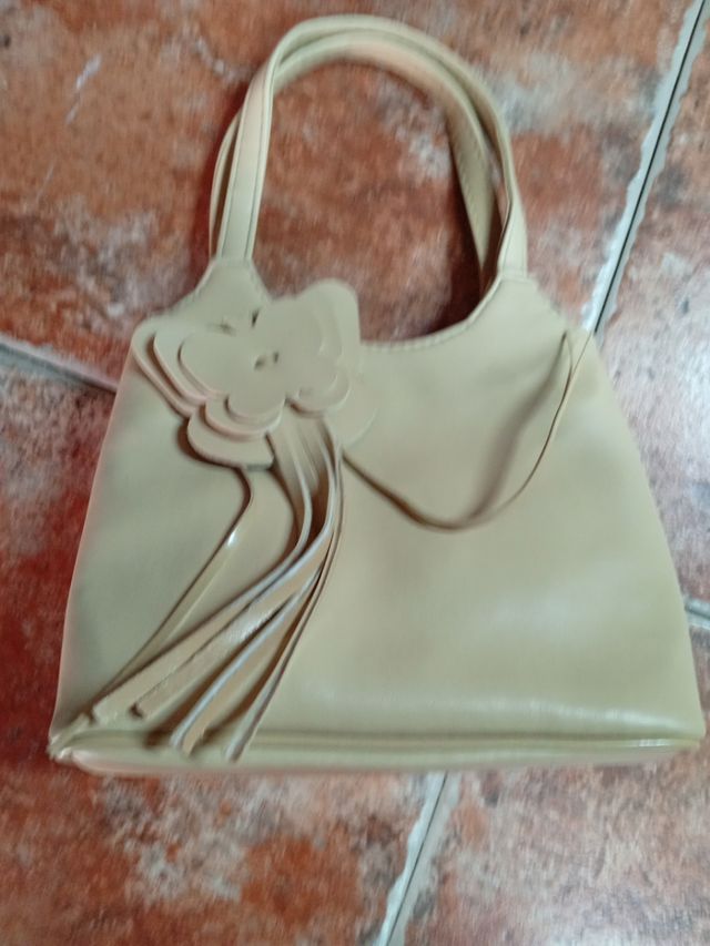 Bolso beige pequeño polipiel