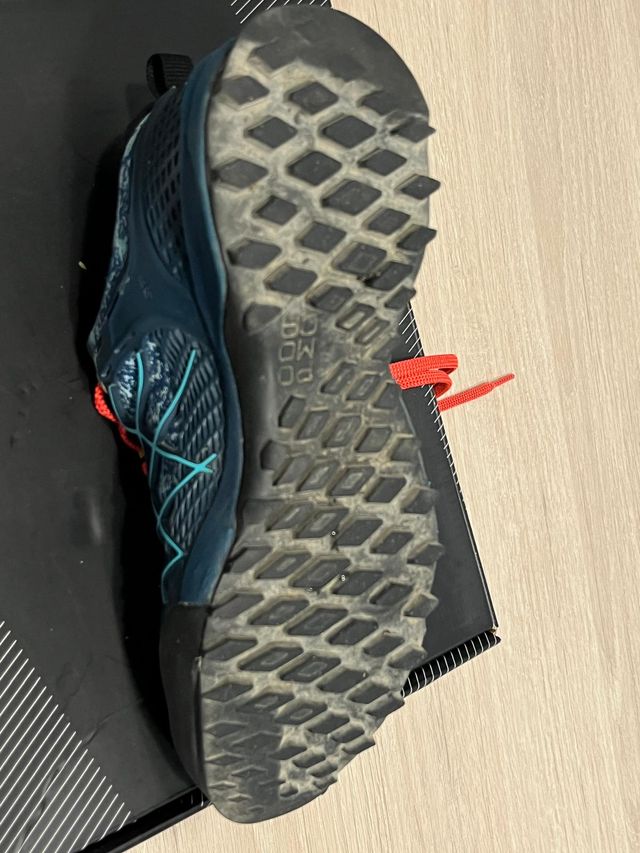 Salewa - Zapatillas montaña chica talla 35