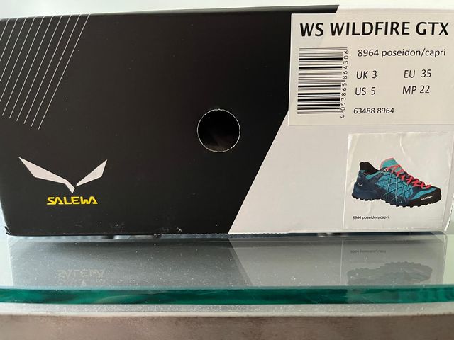 Salewa - Zapatillas montaña chica talla 35