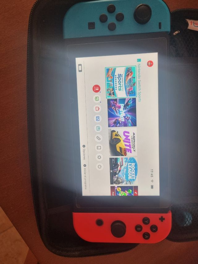 Nintendo Switch - Joy-Cons azul y rojo