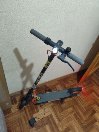 Patinete Xiaomi: ¡Como nuevo! Venta en persona.