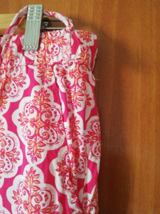 Top tirantes estampado floral i pantalón fluido 