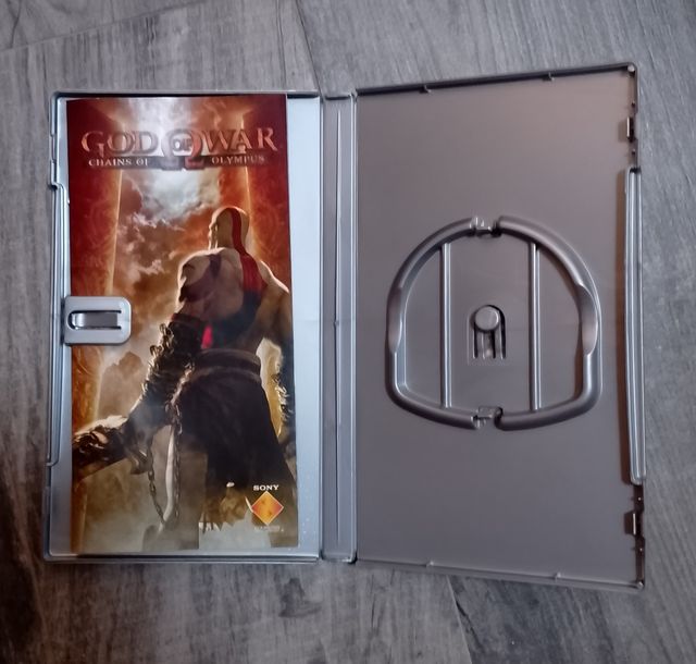 PSP God of War Chains of Olympus