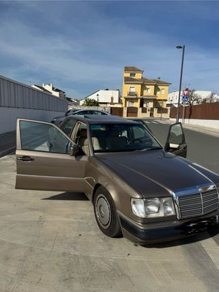 Mercedes-Benz 250D 1992