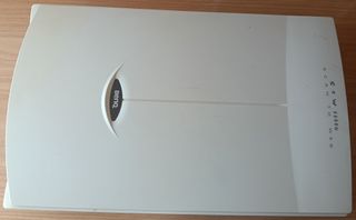 Escáner Benq S2W3300U - usado
