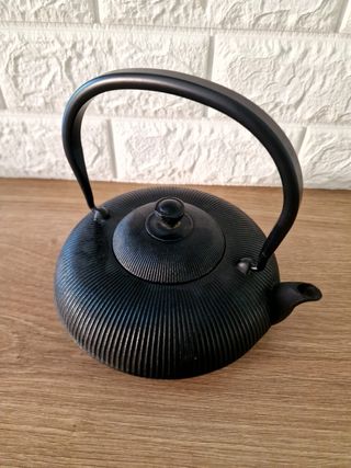 Teiera Giapponese autentica nera ghisa IDEA REGAL0