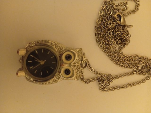 Reloj búho plata - Collar- Pila nueva