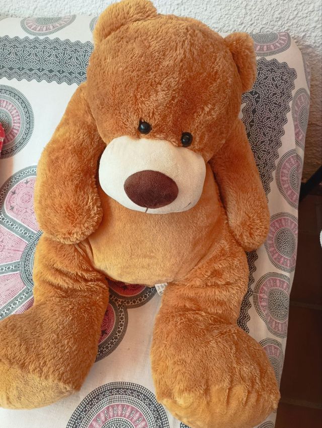 Oso de peluche gigante