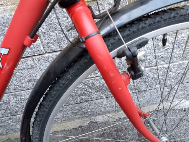 Bicicletta Ganna rossa.