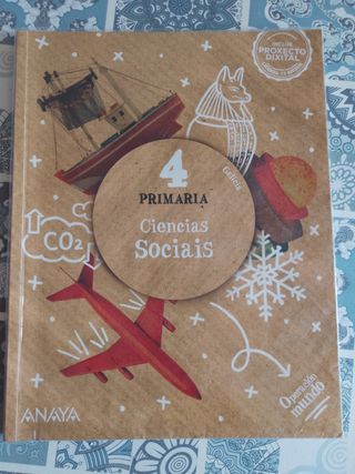 Libros 4 Primaria: Lengua, Mate, Natu e Soci