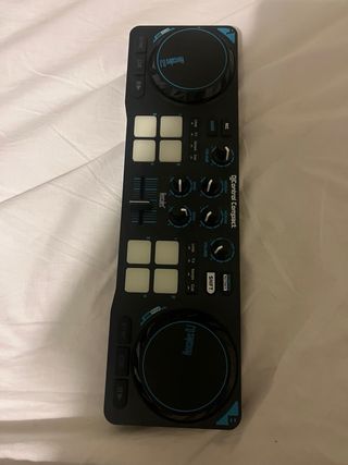 Controlador DJ Hercules DJControl Compact