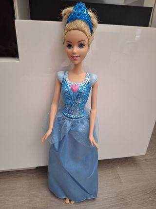 Lote 5 muñecas Princesas Disney
