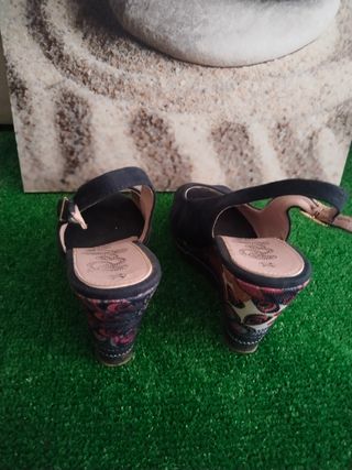 Zapatos cuña mujer negros
