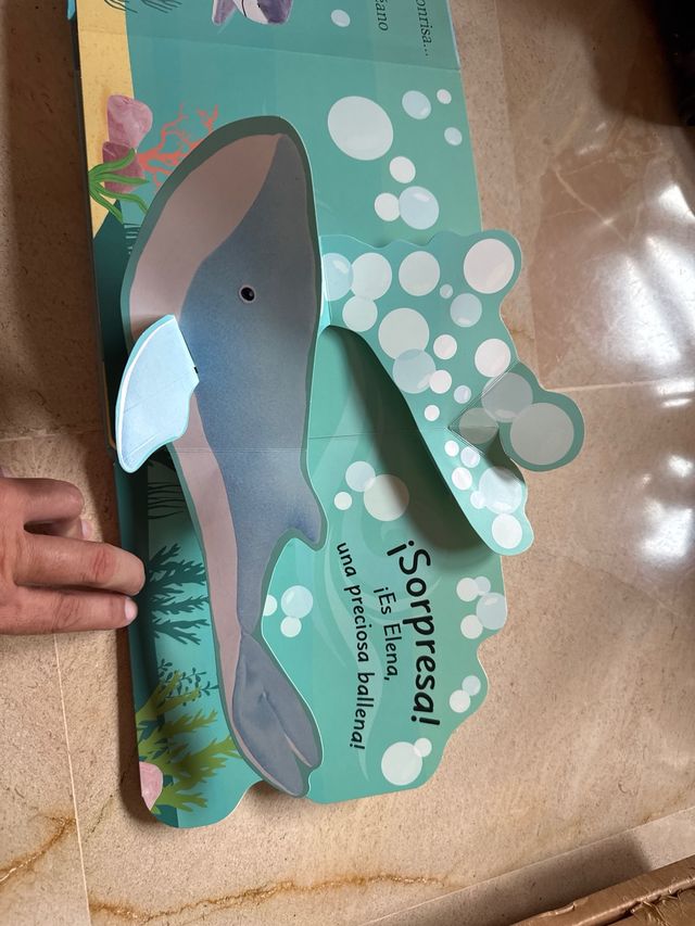 Pop-up. ¿Dónde está? ¡Splish, splash!