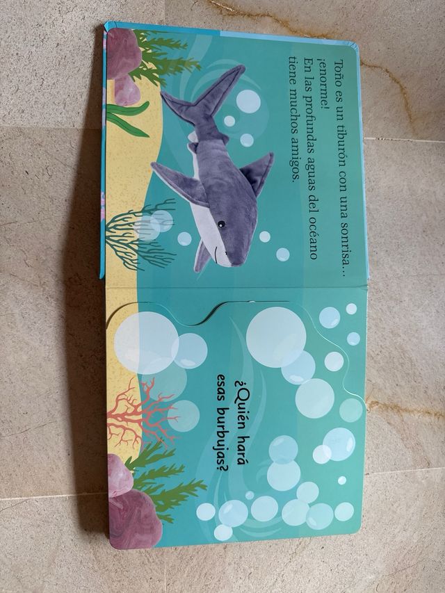 Pop-up. ¿Dónde está? ¡Splish, splash!