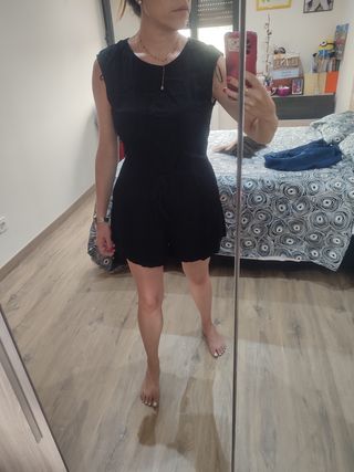 Mono negro corto