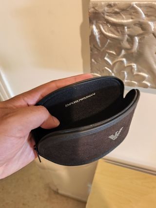 Funda gafas Emporio Armani negra