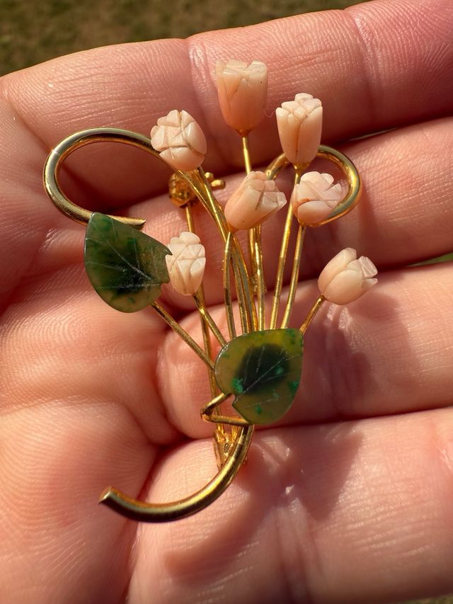 Broche Coral Piel Angel marca Swoboda