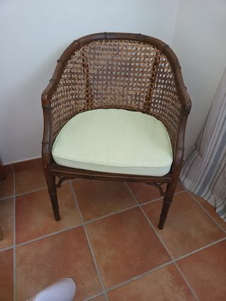 Butaca de bambú marrón