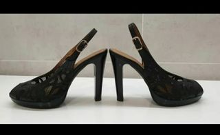 Zapatos negros de tacón