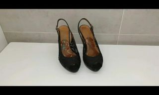 Zapatos negros de tacón
