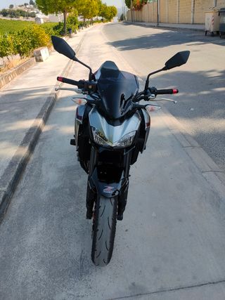 Kawasaki Z900 full
