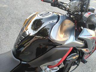 Kawasaki Z900 full
