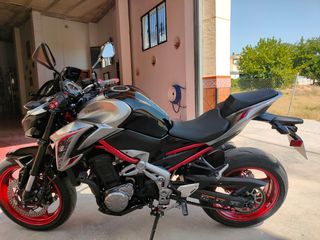 Kawasaki Z900 full