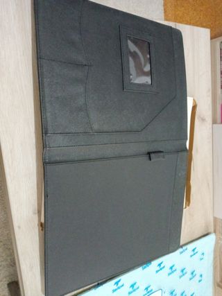 Carpeta portadocumentos negra