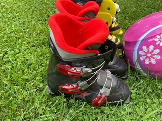 Botas Esquí Infantil - 4 pares
tallas
34
35
36
37